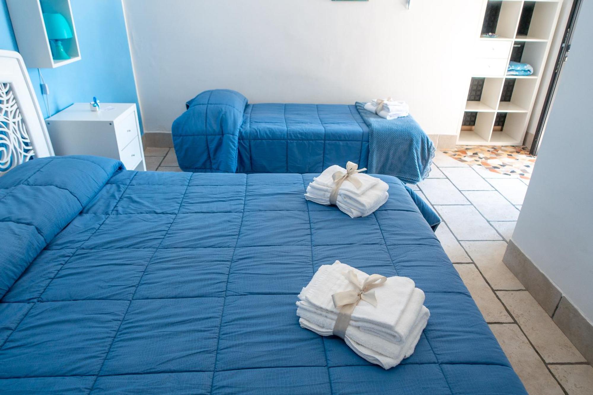 Villa Giulia - Vesuvio Guest House Pompei Sorrento Boscotrecase Szoba fotó